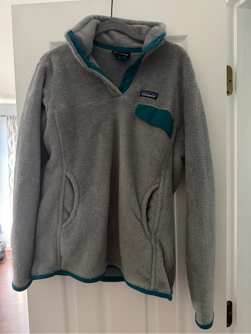 Patagonia Gray Teal Fleece Pullover